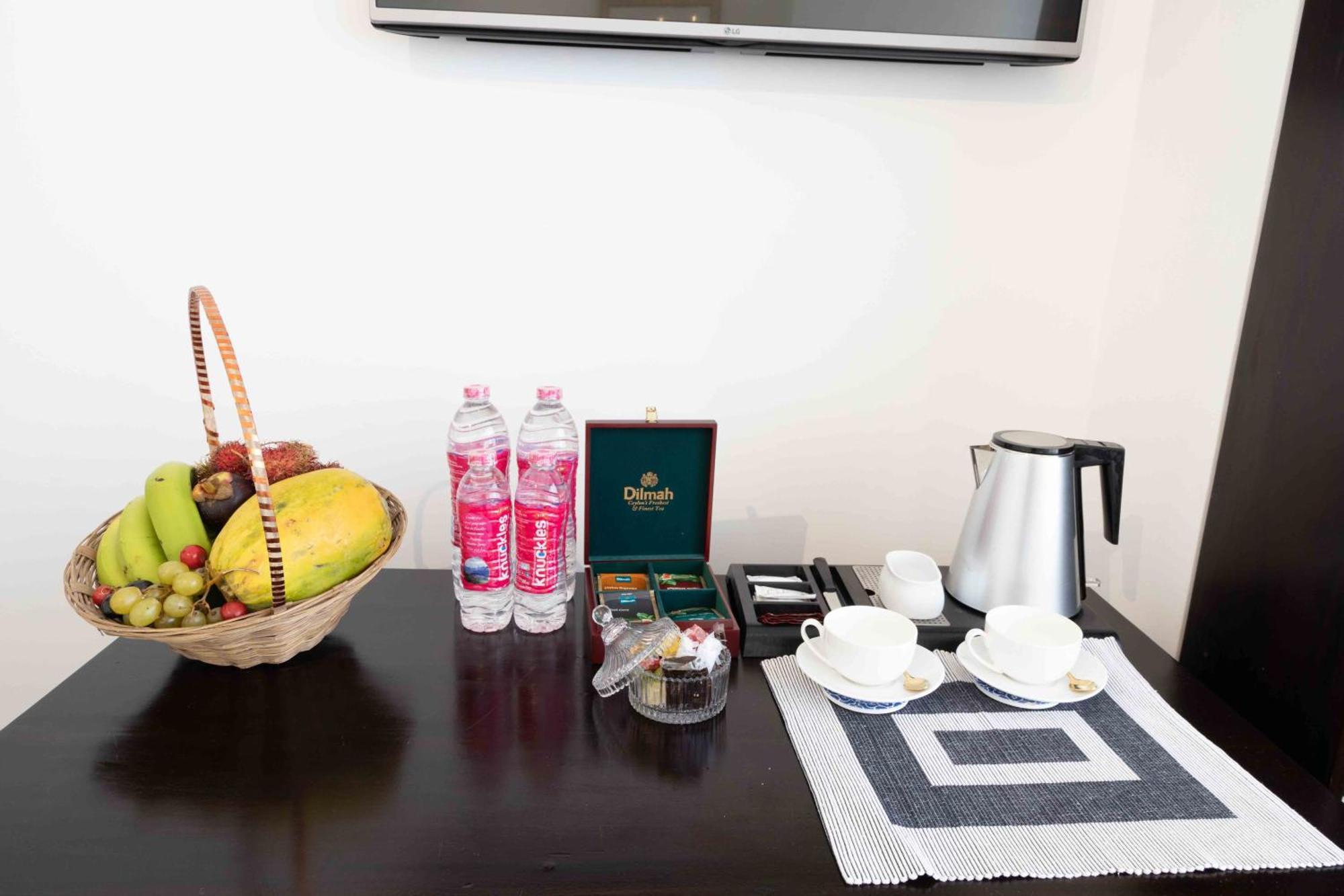 Lotus Colombo Guesthouse エクステリア 写真
